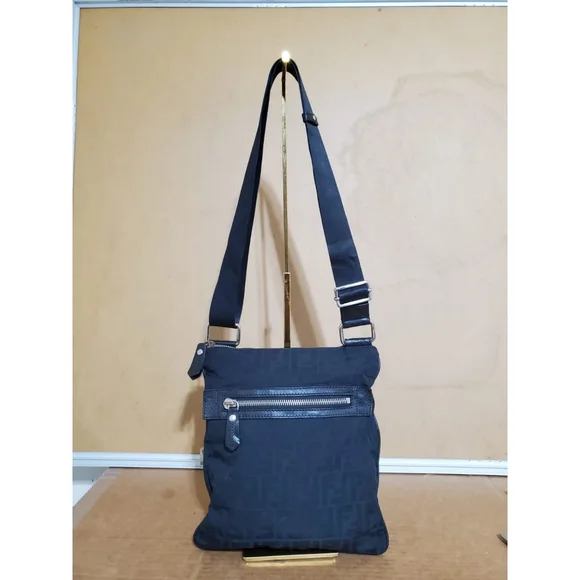 Fendi Black Zucca Front Zip Flat Messenger Bag - Picture 4 of 11